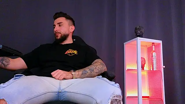 MightyAaron66 online show from February 2025 01:08:02 PM
