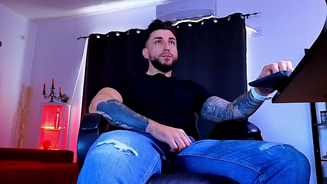 MightyAaron66 online show from July 2026 05:14:01 AM