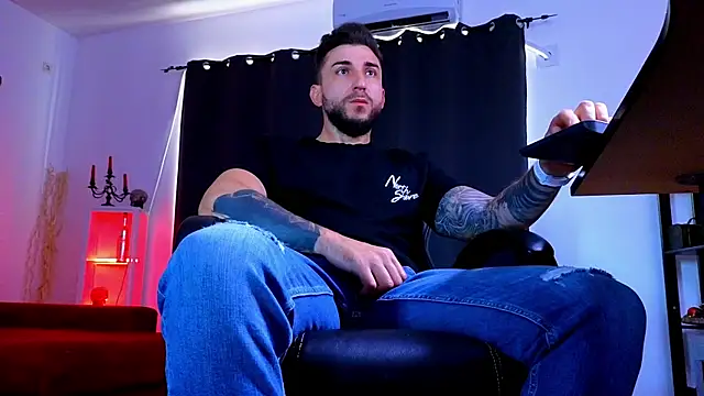 MightyAaron66 online show from August 2026 04:58:01 AM