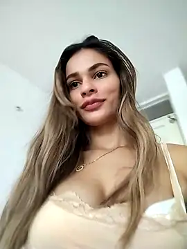 Snapshot of cuteluci_ chatting on September 2025 11:59:02 AM cuteluci online show from September 2025 11:59:02 AM