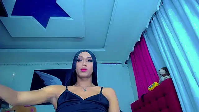 Snapshot of NahomiCamper chatting on March 2025 02:04:01 AM NahomiCamper online show from March 2025 02:04:01 AM