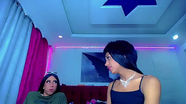 Snapshot of NahomiCamper chatting on October 2025 01:23:01 PM NahomiCamper online show from October 2025 01:23:01 PM