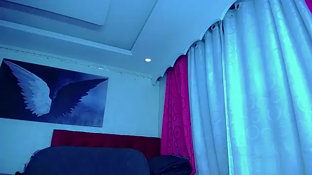 Snapshot of NahomiCamper chatting on November 2025 09:58:01 PM NahomiCamper online show from November 2025 09:58:01 PM