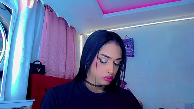 NahomiCamper online show from June 2026 01:49:01 AM