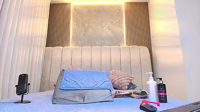 kata hazel online show from February 2026 07:20:01 PM