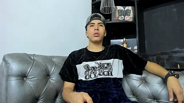 Snapshot of HeellBoy_ chatting on November 2025 07:49:02 PM HeellBoy online show from November 2025 07:49:02 PM