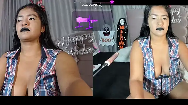 Snapshot of arianithaxox chatting on October 2025 09:02:02 AM arianithaxox online show from October 2025 09:02:02 AM