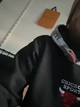 Tyson8897 online show from November 2025 09:31:01 AM