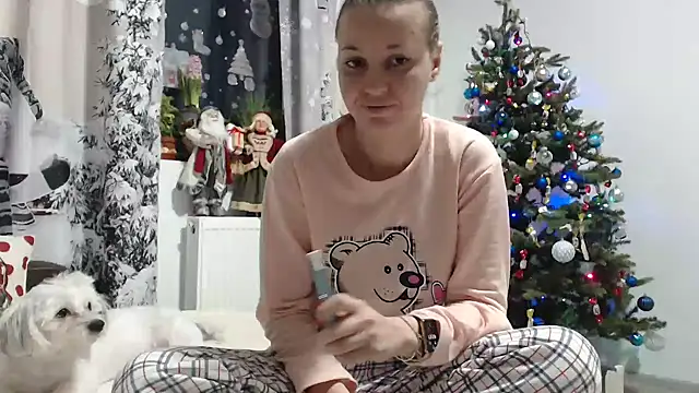 SweetMaddy888 online show from December 2024 05:23:01 AM