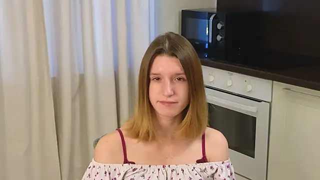 Fellissa online show from September 2025 04:01:01 AM
