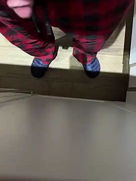 Snapshot of rundum40 chatting on December 2024 09:44:01 PM rundum40 online show from December 2024 09:44:01 PM