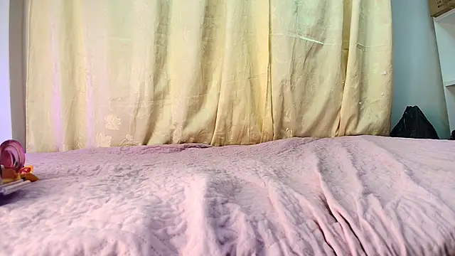  sara london online show from January 2025 11:54:02 AM