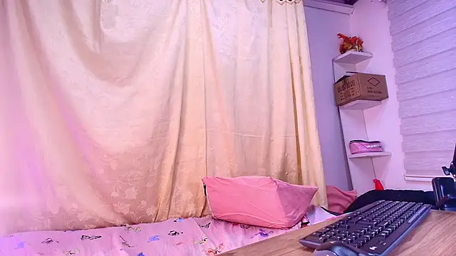  sara london online show from January 2025 02:58:01 PM