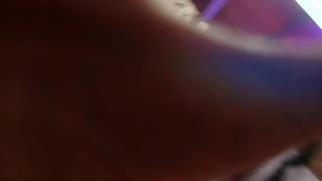  sara london online show from February 2025 11:58:01 AM