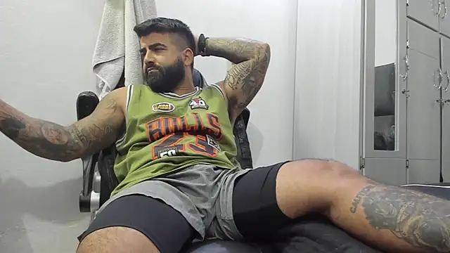 Lyon vach online show from January 2025 10:40:02 PM