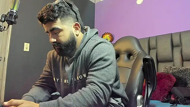 Lyon vach online show from February 2026 02:18:01 AM