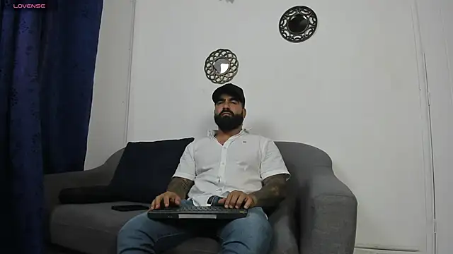 Lyon vach online show from April 2026 10:16:01 PM