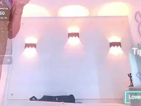 Snapshot of Molly_Spears chatting on February 2025 02:52:01 PM Molly Spears online show from February 2025 02:52:01 PM