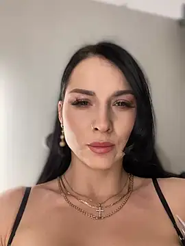 Snapshot of Roxana-Sexy chatting on January 2025 06:36:02 AM Roxana-Sexy online show from January 2025 06:36:02 AM