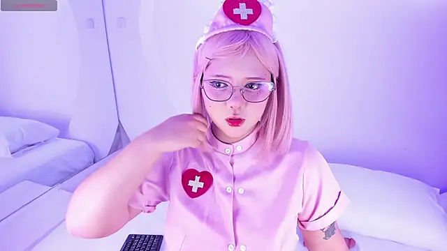 Snapshot of NanaOsaky chatting on September 2025 11:54:01 AM NanaOsaky online show from September 2025 11:54:01 AM