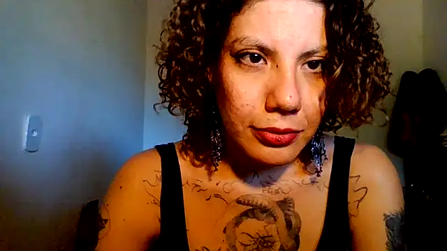 Snapshot of Submersidollx chatting on April 2026 06:58:01 PM Submersidollx online show from April 2026 06:58:01 PM