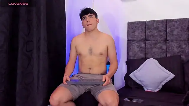 nolan twink1 online show from May 2026 05:18:02 PM