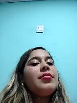 LaurenWelly  online show from January 2025 02:00:02 AM