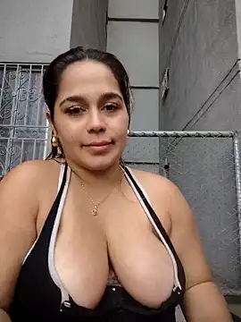 LaurenWelly  online show from February 2026 09:04:01 PM