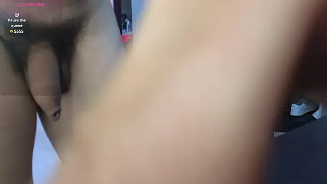 milky  boy  online show from September 2025 04:51:02 AM