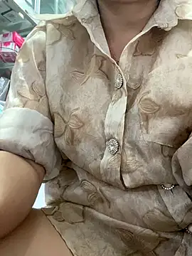 Cesywet online show from November 2025 03:52:02 AM