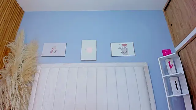 Paula-Brown1 online show from September 2025 06:55:01 PM