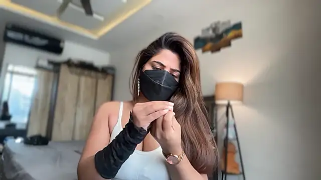 Hotty-Sana online show from April 2026 04:28:02 AM