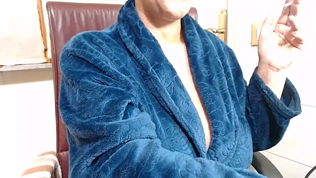 Snapshot of Foxlady2271 chatting on November 2025 10:08:02 PM Foxlady2271 online show from November 2025 10:08:02 PM