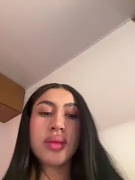 Snapshot of maddy_bronw_ chatting on September 2025 10:24:01 PM maddy bronw online show from September 2025 10:24:01 PM