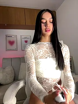 Snapshot of maddy_bronw_ chatting on November 2025 12:54:01 AM maddy bronw online show from November 2025 12:54:01 AM