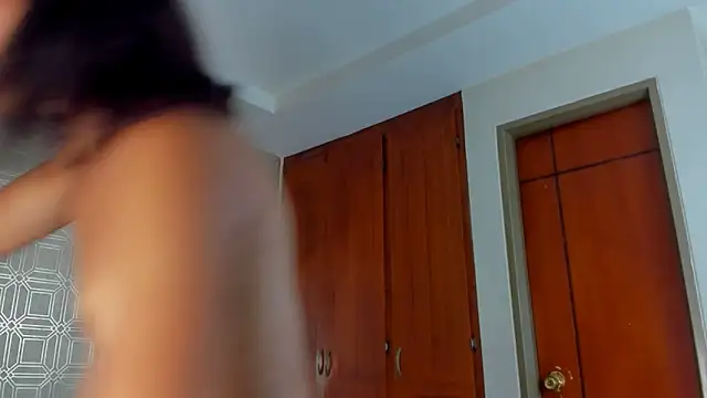 evelyn wine online show from January 2025 12:49:02 AM