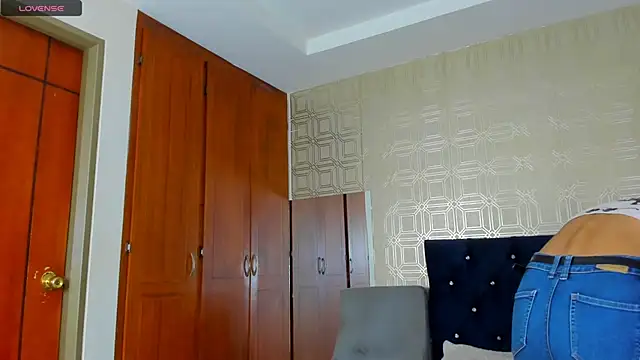 evelyn wine online show from January 2025 07:32:01 PM