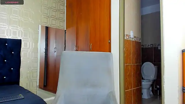 evelyn wine online show from March 2025 08:34:01 PM