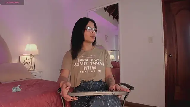 evelyn wine online show from January 2026 09:29:01 PM