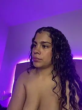 Snapshot of NINA_18_YEARS chatting on March 2025 01:50:02 AM NINA 18 YEARS online show from March 2025 01:50:02 AM