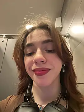 Lily  Belle online show from February 2025 07:17:02 PM