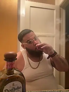 fatboyjayohh126 online show from April 2026 01:05:01 AM