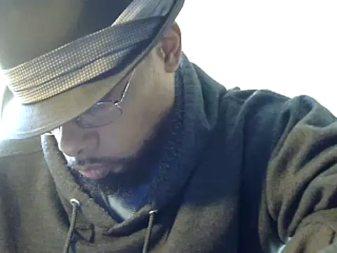 Snapshot of WhiskeyWood_DuhGOD chatting on December 2024 05:22:01 PM WhiskeyWood DuhGOD online show from December 2024 05:22:01 PM