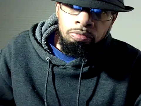 Snapshot of WhiskeyWood_DuhGOD chatting on December 2024 01:59:02 AM WhiskeyWood DuhGOD online show from December 2024 01:59:02 AM