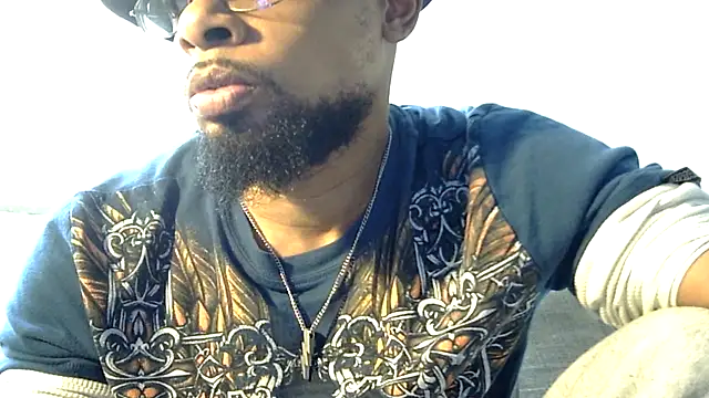 Snapshot of WhiskeyWood_DuhGOD chatting on January 2025 08:37:02 PM WhiskeyWood DuhGOD online show from January 2025 08:37:02 PM