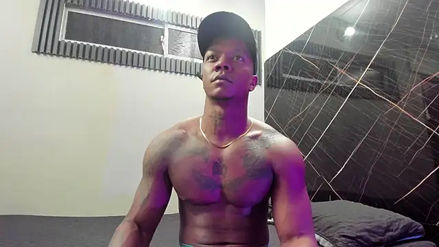 Snapshot of ronnie_7777 chatting on February 2025 07:34:01 PM ronnie 7777 online show from February 2025 07:34:01 PM
