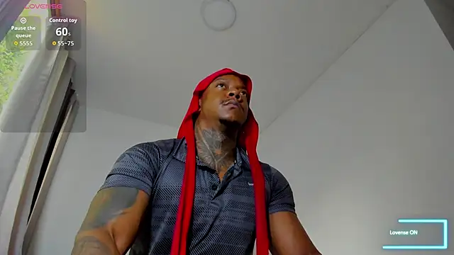 Snapshot of ronnie_7777 chatting on October 2025 12:17:02 PM ronnie 7777 online show from October 2025 12:17:02 PM