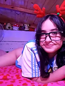 Snapshot of Luciauy chatting on December 2024 06:20:02 PM Luciauy online show from December 2024 06:20:02 PM