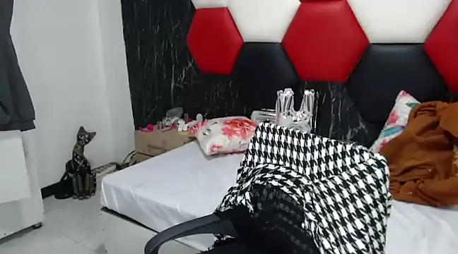 SusanLeroy online show from December 2024 11:02:02 PM