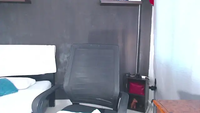SusanLeroy online show from April 2026 09:13:01 PM